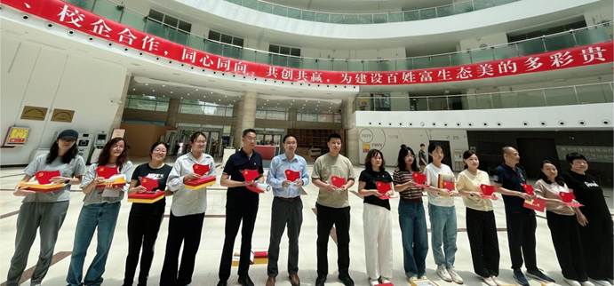 fc0f3a8199e34ced7ecbebeefce5237