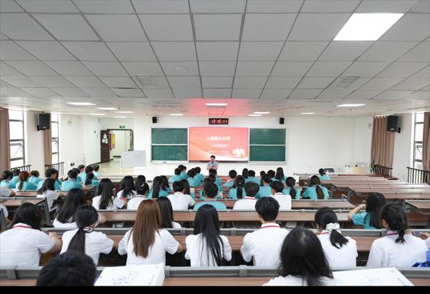 9cc3d104205b4d23475a0bf3e4f8e52